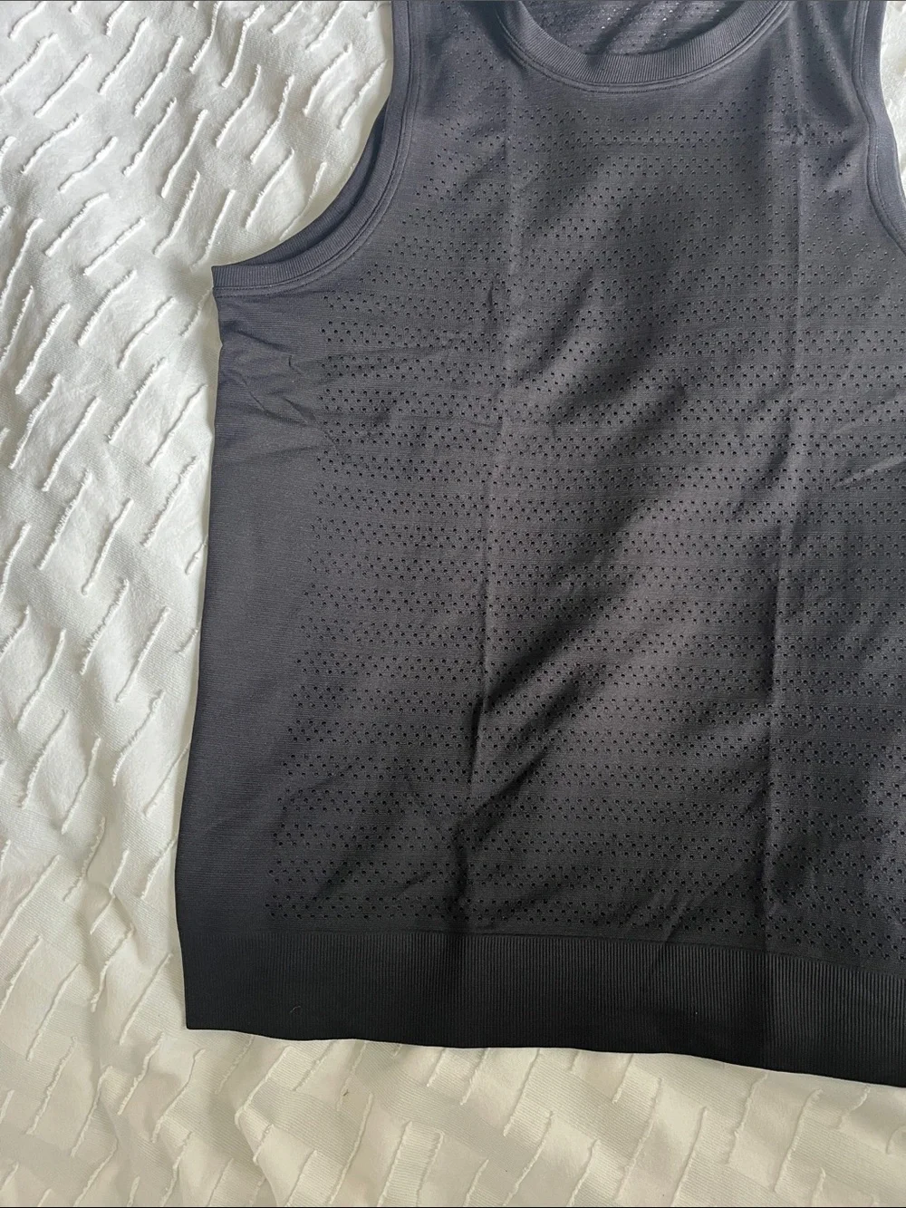 lululemon Black Perforated Workout Tank Top - Picture 5 of 9